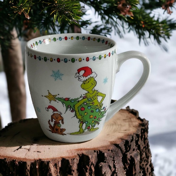Dr. Seuss mug featuring the grinch who stole Christmas. - Picture 2 of 6